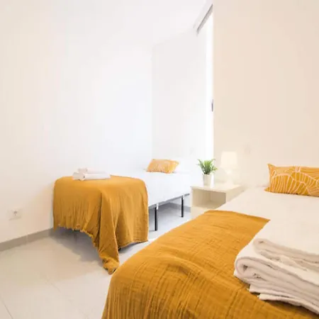 Apartment House In Palmas De Gran Canaria